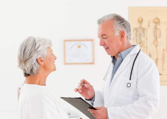 白蛋白低引起胸腔积液怎么治疗,肾病综合征白蛋白低怎么补