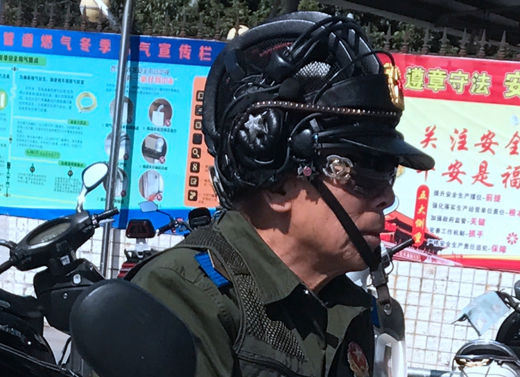 北海“达闻西”：一身装扮，劲过“小鲜肉”