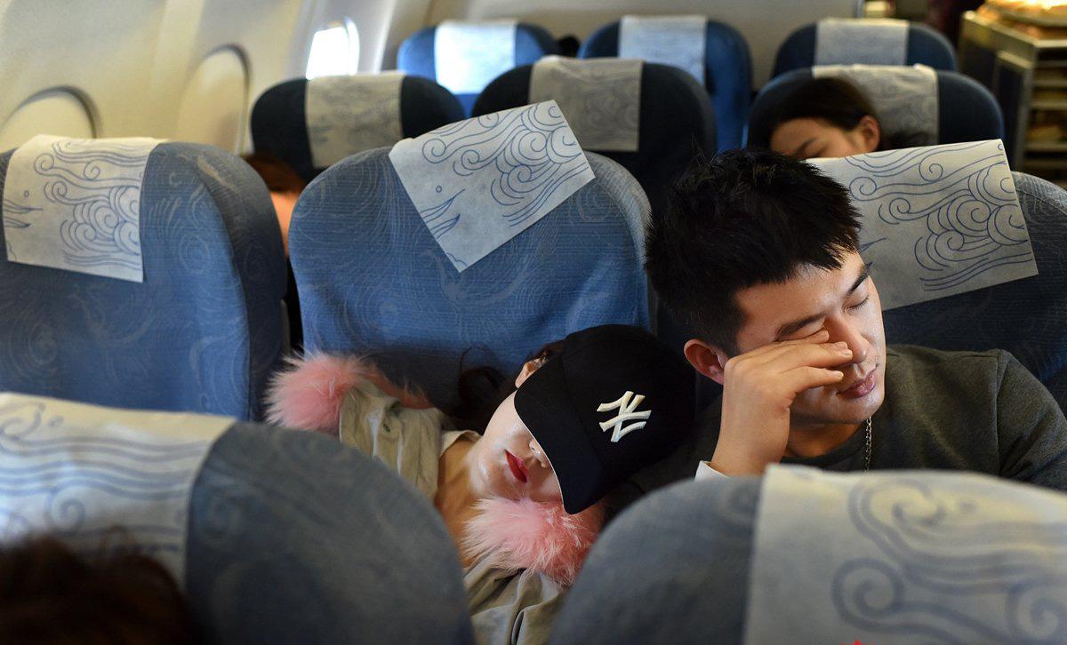 韩国免税店被中国代购包场,韩国免税店中国游客排队现象