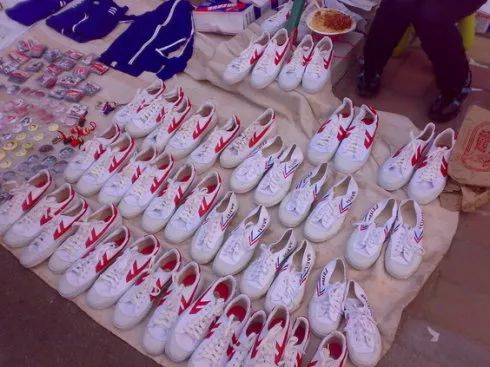 国货虽好但在超市都买不到,国人瞧不上的护肤品