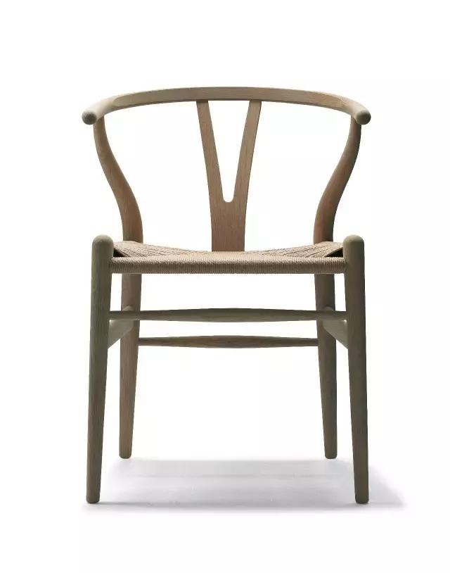 满世界都在山寨它，这把椅子凭什么成为大师最经典的传世之作？