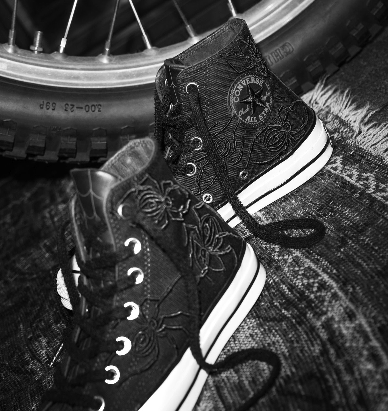 把纹身纹在鞋子上！Dr.WooxCONVERSEAllStar1970s别注系列来袭！