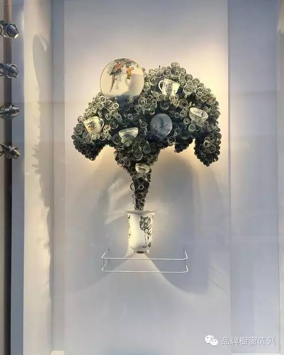 爱马仕橱窗||简单是艺术的底色！