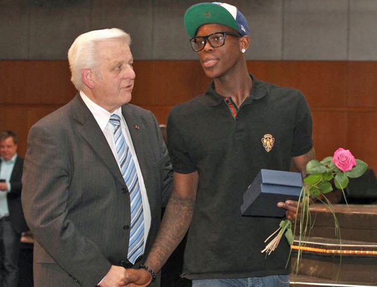 家有雏鹰初长成!独砍27分打爆骑士替补席,他不是隆多二号!