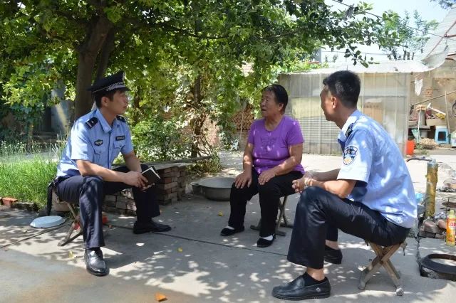 王海港视频,王海港讲述二十年坚守