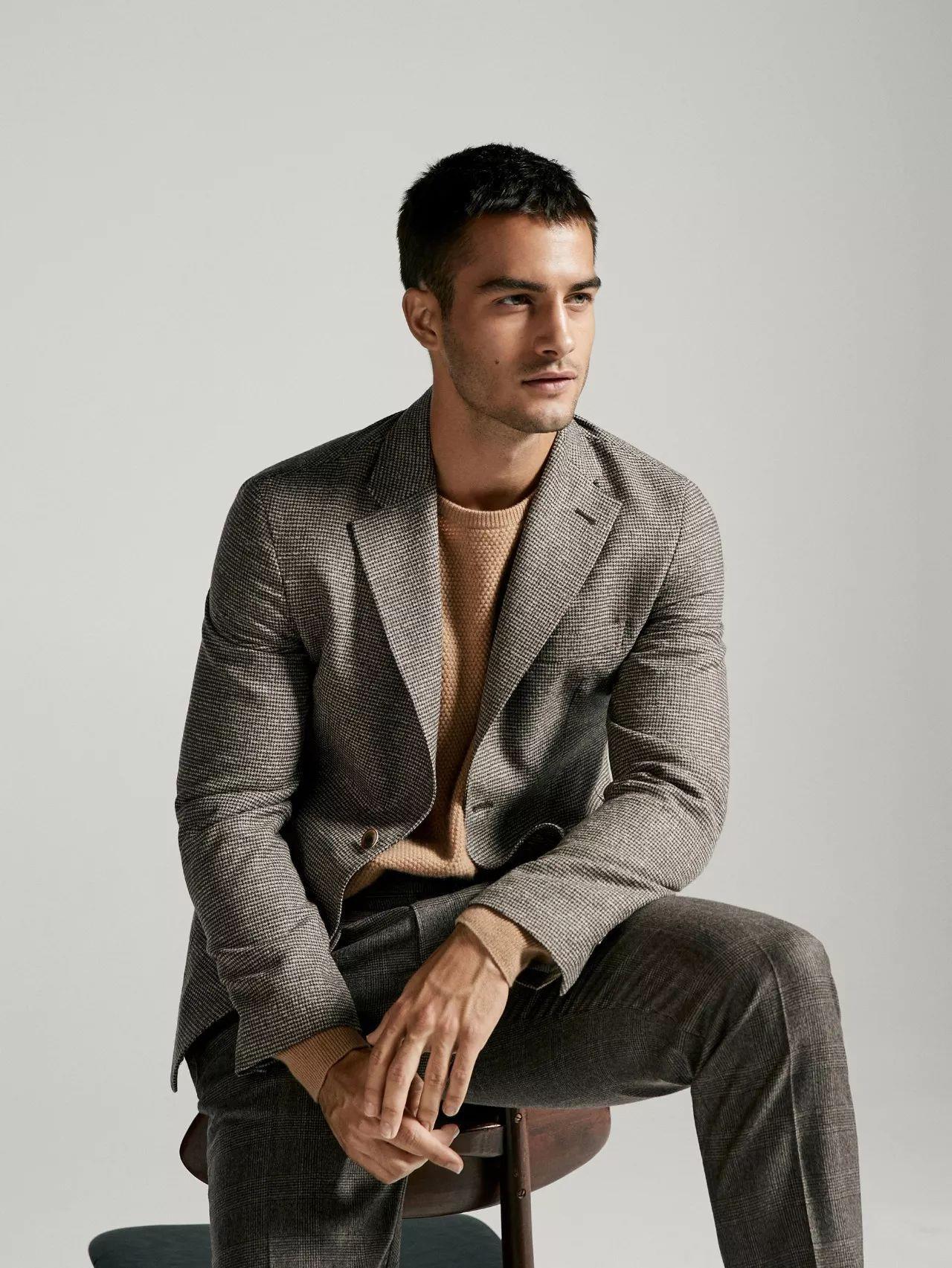 男士西装品牌哪个性价比最高,20岁左右西装推荐