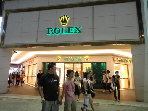 山鸡戴劳力士打电话,山鸡戴劳力士伯爵