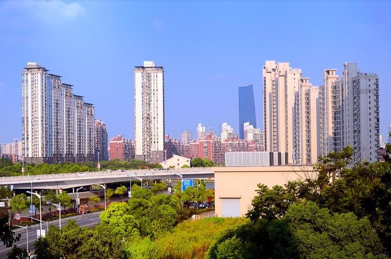 贵州gdp超过广西吗,贵州各地级市GDP排名