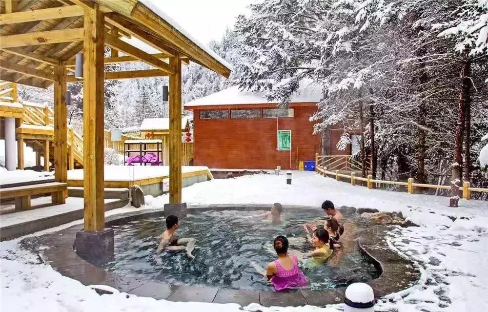 成都附近玩雪攻略少走路,成都内冬季玩雪攻略