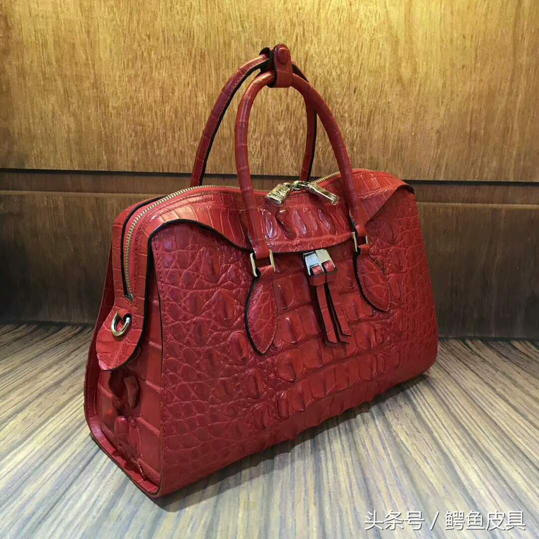 红色过年包包怎么选,今年最火的过新年包包