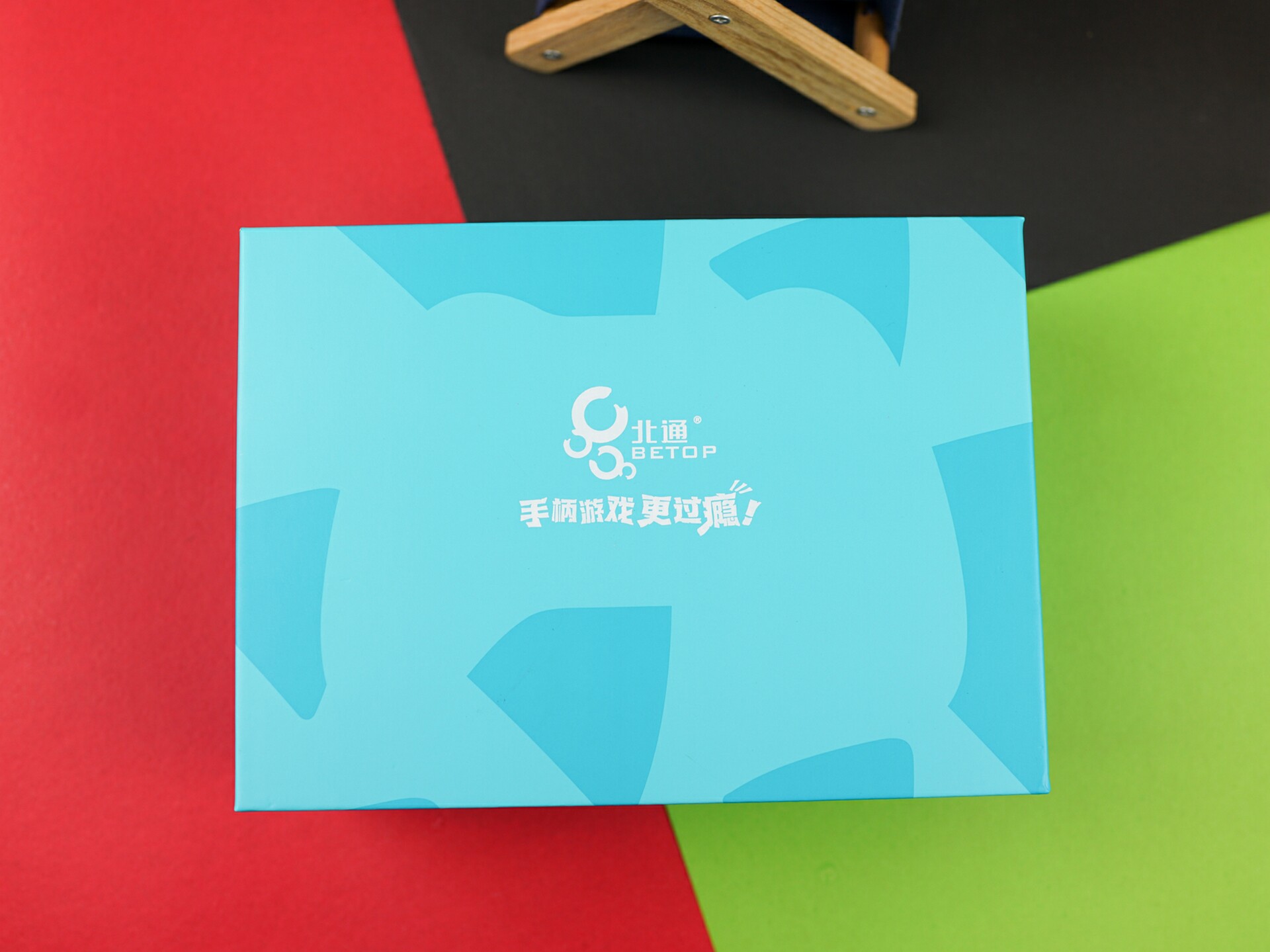 北通w1手柄怎么连接苹果手机,北通w1游戏手柄测评