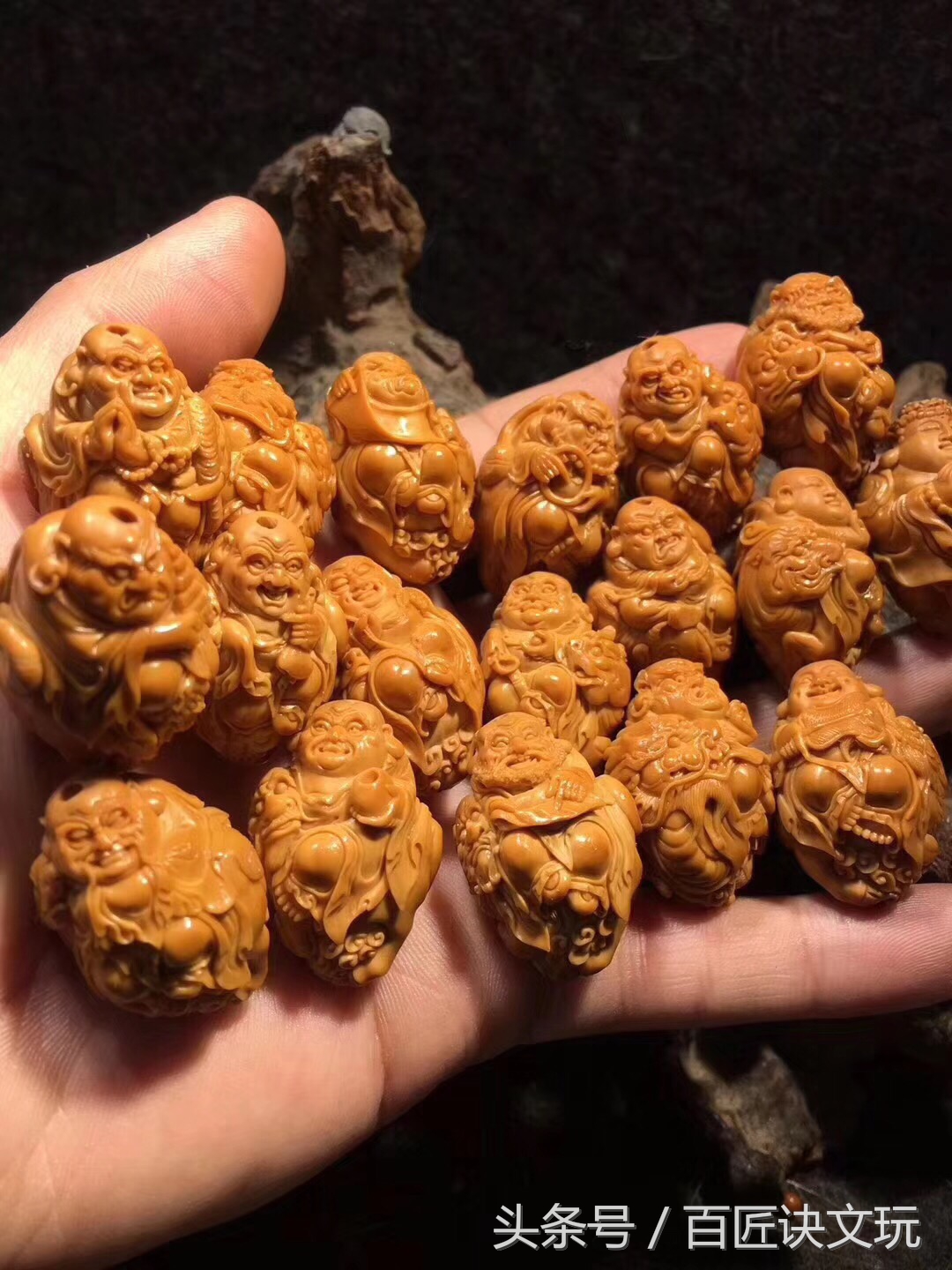 娜姐说文玩,盘玩多年的橄榄核开裂了怎么修复