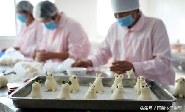 50岁大妈围着馒头大作“文章”，年销售额超1000万元