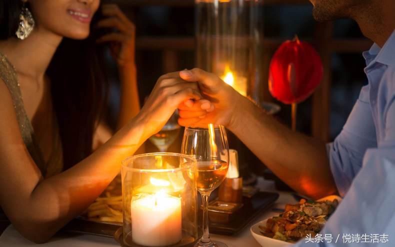 家里浪漫烛光晚餐布置,如何布置烛光晚餐