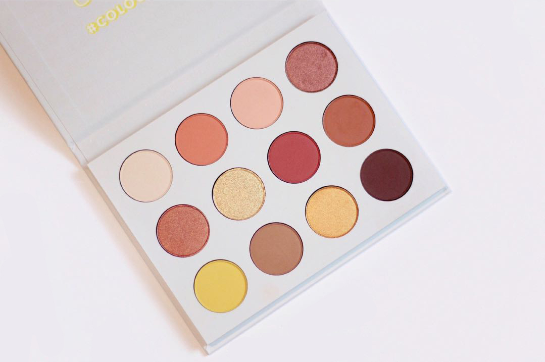 迪奥和香奈儿的眼影哪个好,香奈儿五色眼影对比迪奥4色眼影