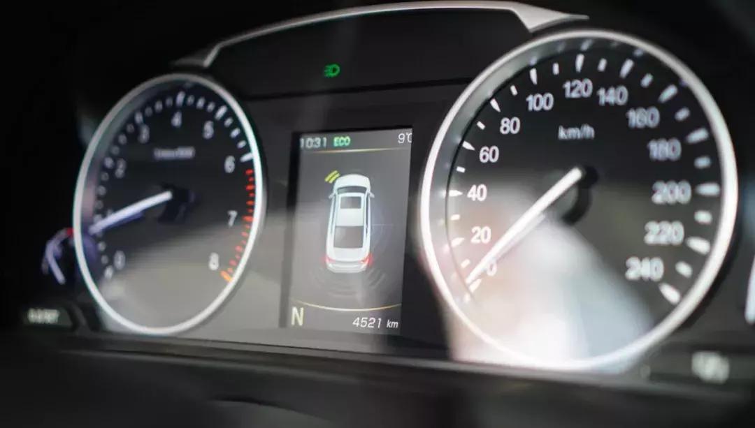 早高峰油耗实测,早高峰12个油耗正常吗