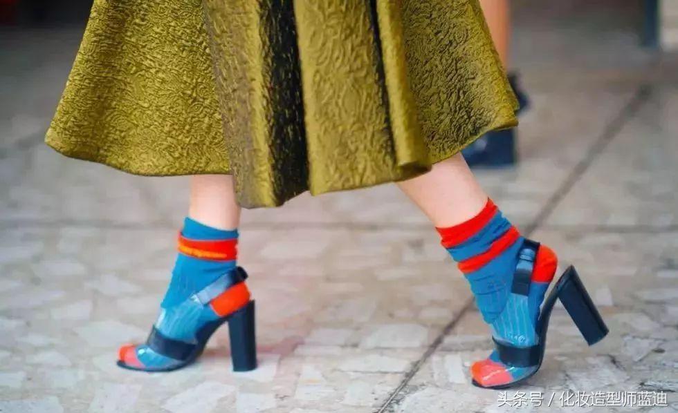 穿高跟鞋穿什么袜子都好看,高跟鞋里穿袜子