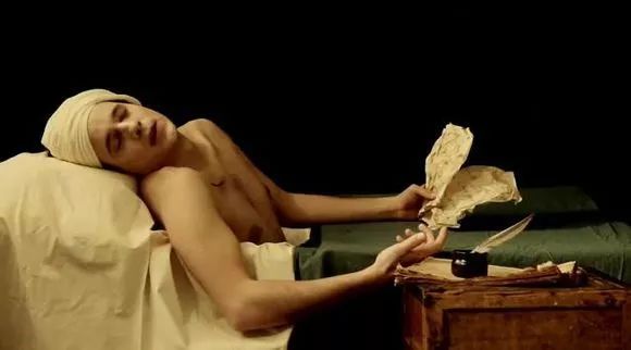 看一曲MV，闷骚男们cosplay24幅世界名画（上）