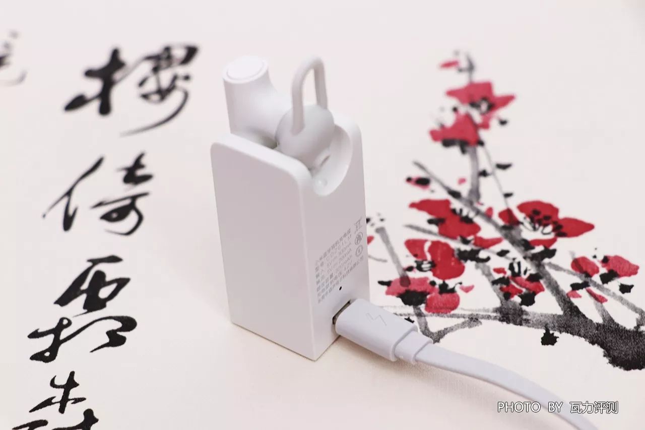 蓝牙耳机充电底座,小米9无线充电底座