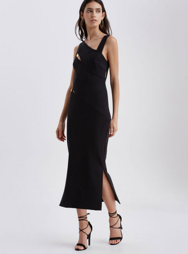 第一次拜年见男方家长穿什么,新年穿衣见家长怎么穿