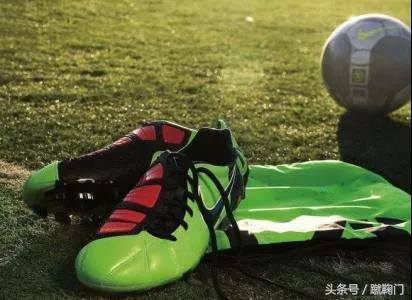 还记得你的第一双篮球鞋咋拍,还记得你们的第一双球鞋叫什么吗