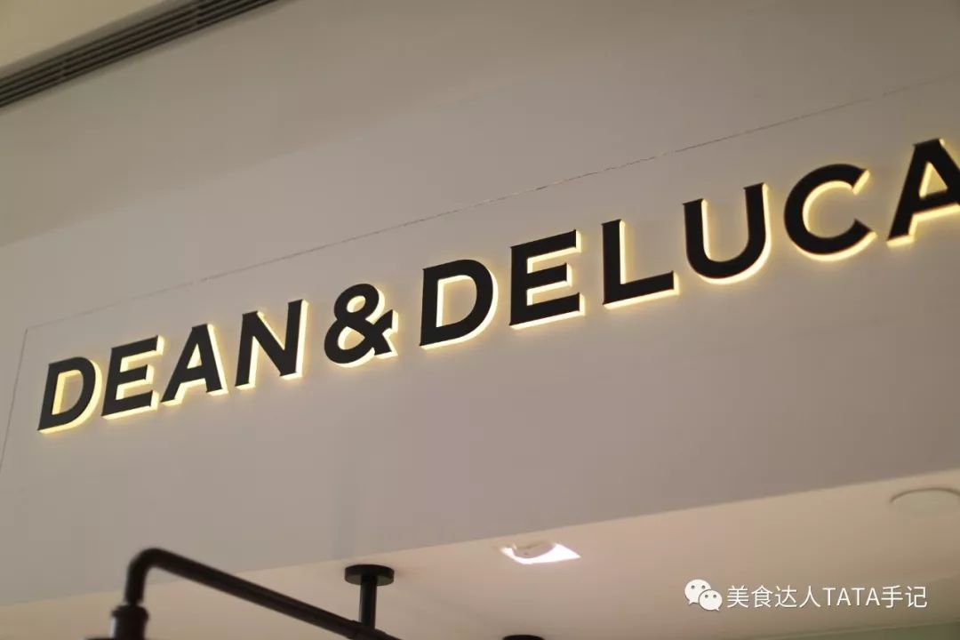 一不留神就掉进坑里,一不留神就会掉进一个大坑