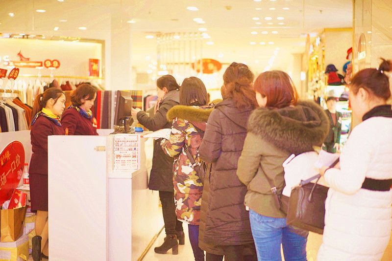 重庆卖场开年福袋大战,世纪新都周六发售拔得头筹