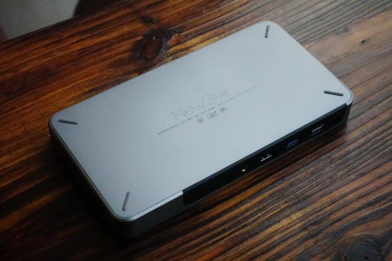 极米newz4air怎样连手机,极米newz4评测