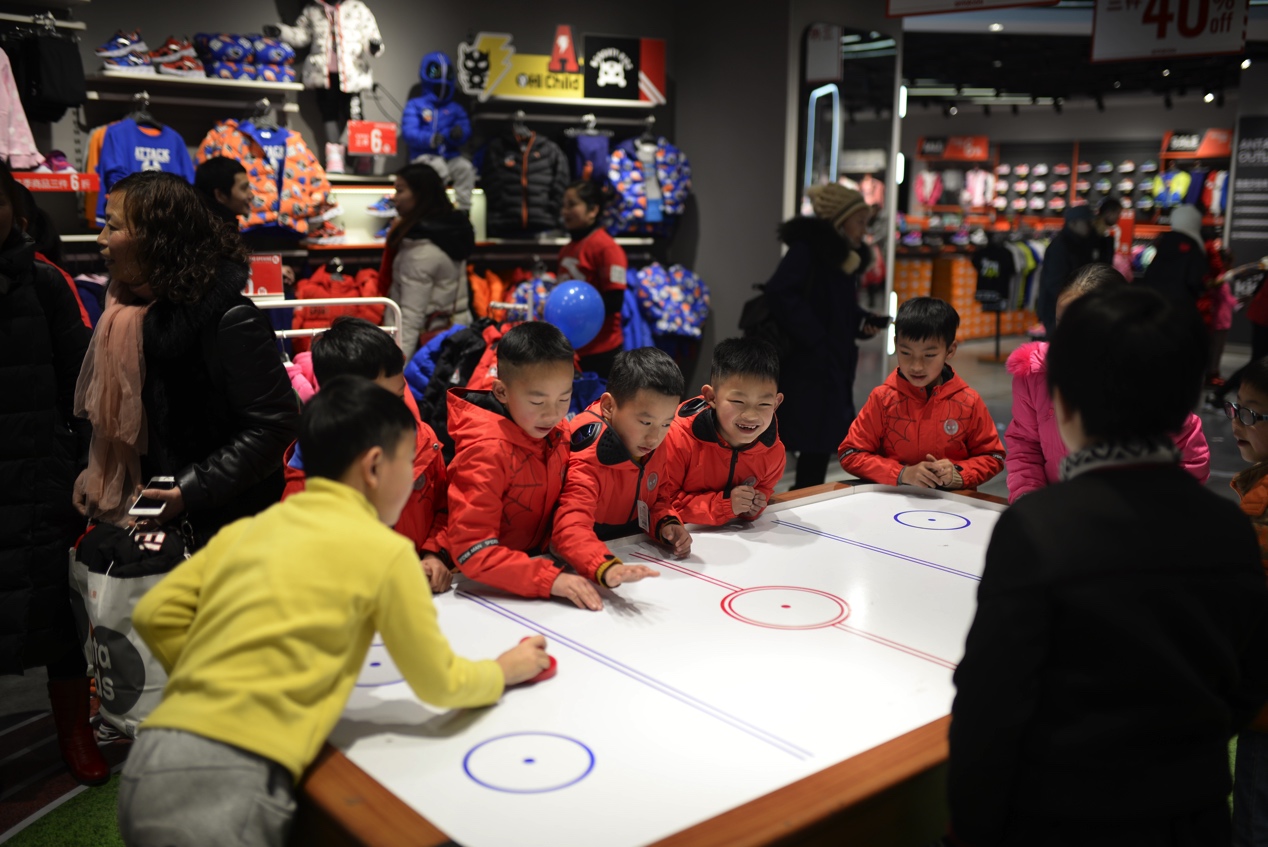 安踏成都儿童专卖店,安踏儿童实体店最新款