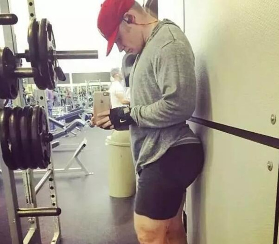 男生屁股翘是种什么体验？锻炼这五个动作一定对你有用！