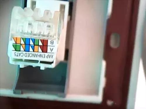 网线插座和水晶头的顺序一样么,电工网线端口水晶头接线法