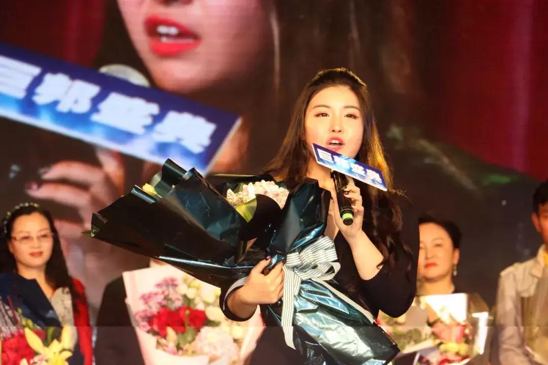 大佟小议现场:美业最豪大舅哥!巨邦国际十九岁生日答谢会召开