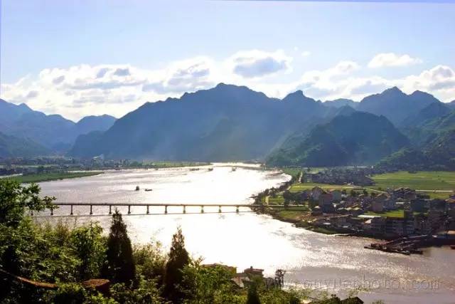 “山水诗之旅”到底是怎样的一场旅行？为什么吸引这么多大咖前往探秘？