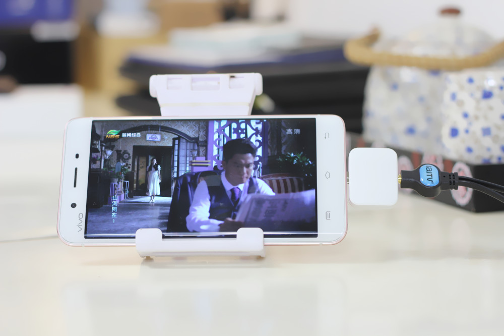 手机看免费电视直播怎么看免流量,手机免流量看抖音