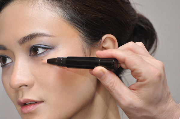 时尚达人都会的最美面孔修颜魔法