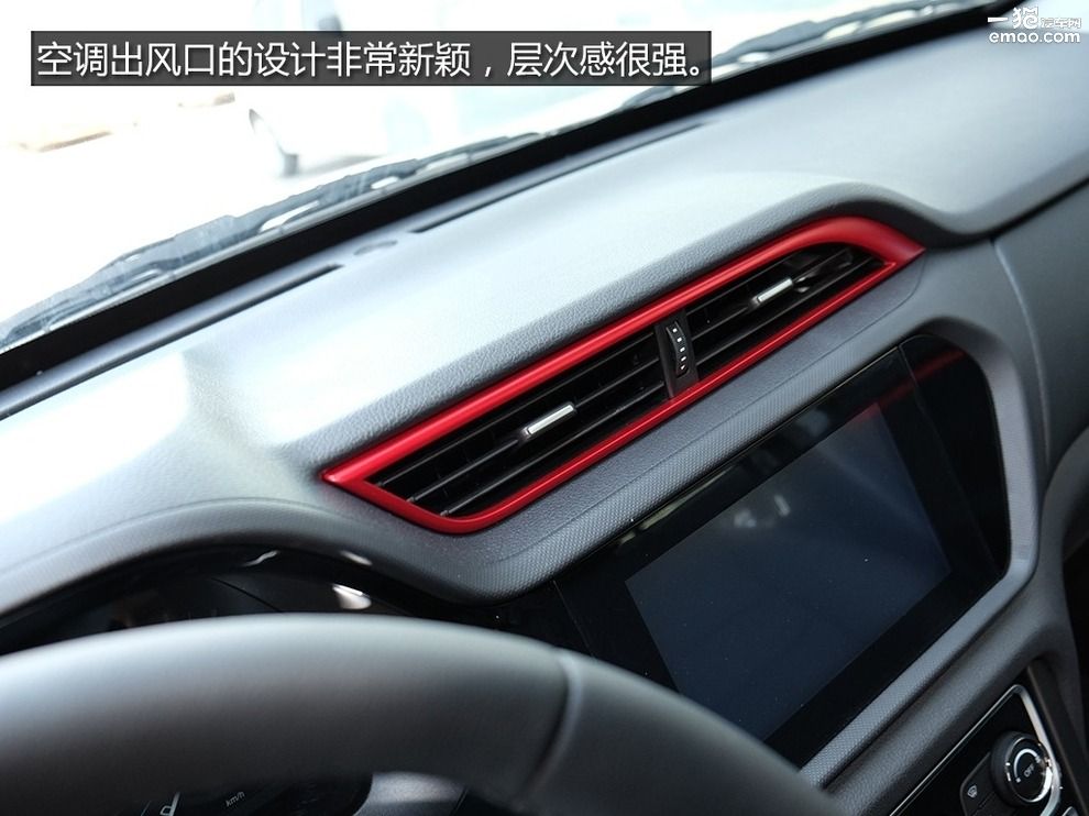 2018款奇瑞瑞虎3视频讲解,试驾体验奇瑞瑞虎3高配车型