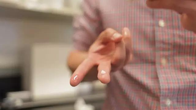 测评120秒去眼袋真的有用,百秒无痕去眼袋