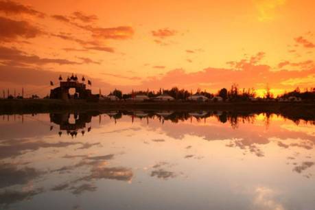 野马汽车，中美行者自驾中卫