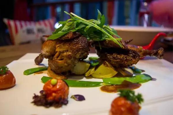 红红火火的欢乐颂你追了吗?没有跌宕的人生至少有一个起伏的胃