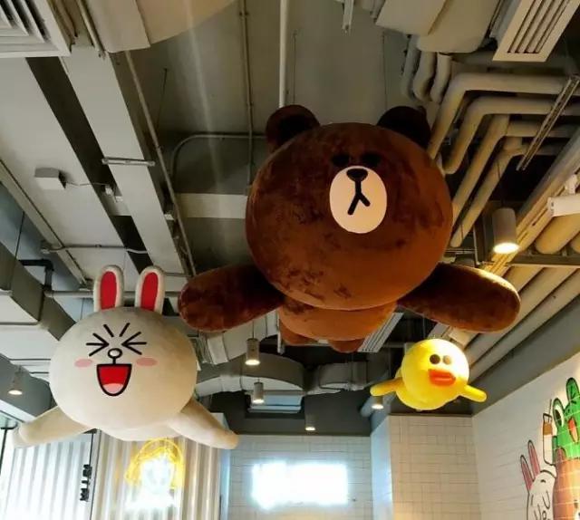 成都最新探店,成都老街冒出一家酷炫潮店