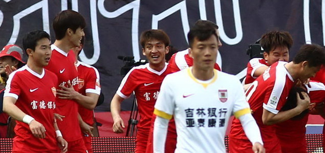 半场战报申花0-1,2016长春亚泰对延边