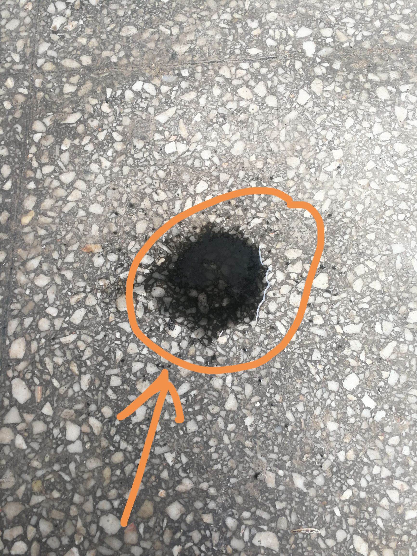 机油少了是不是烧机油,车子机油少了是烧机油吗