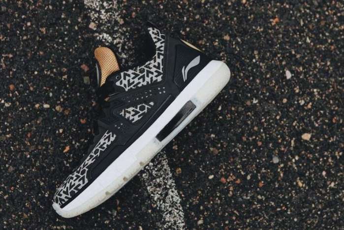 2018李宁中国大赛服,madeinchina翻译成中文