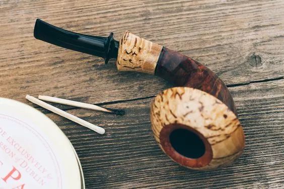 睿智和怡情——烟斗