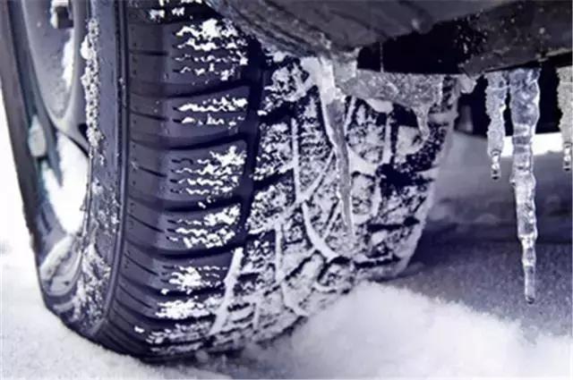 下冻雨车辆怎么防止被冻住,雪天冻住车辆怎么解决