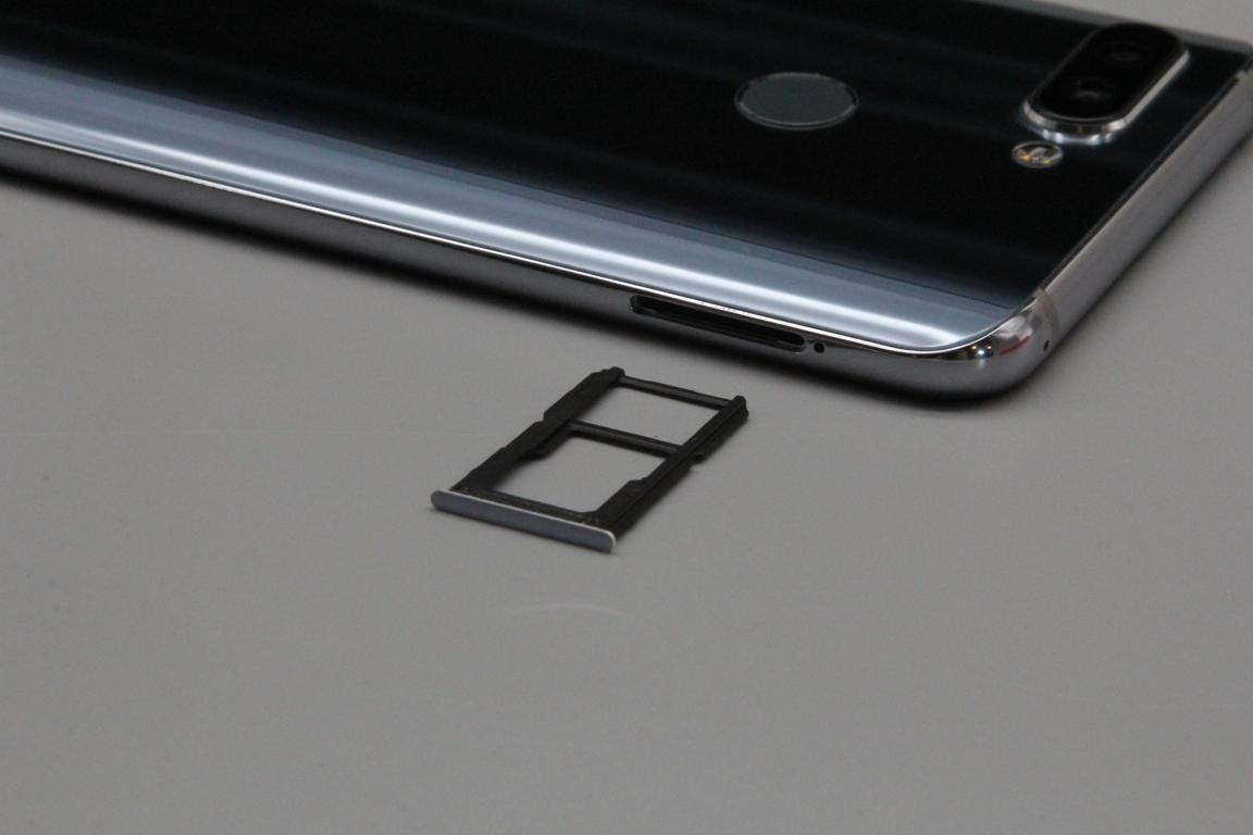 海信h11手机怎么样,海信h11青春版几寸