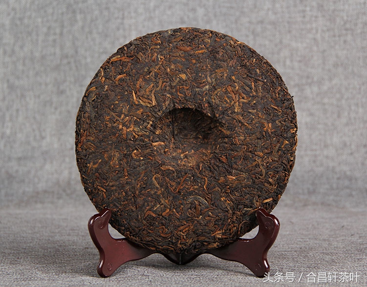 什么样的冰岛茶饼值得收藏,老班章茶饼是什么茶