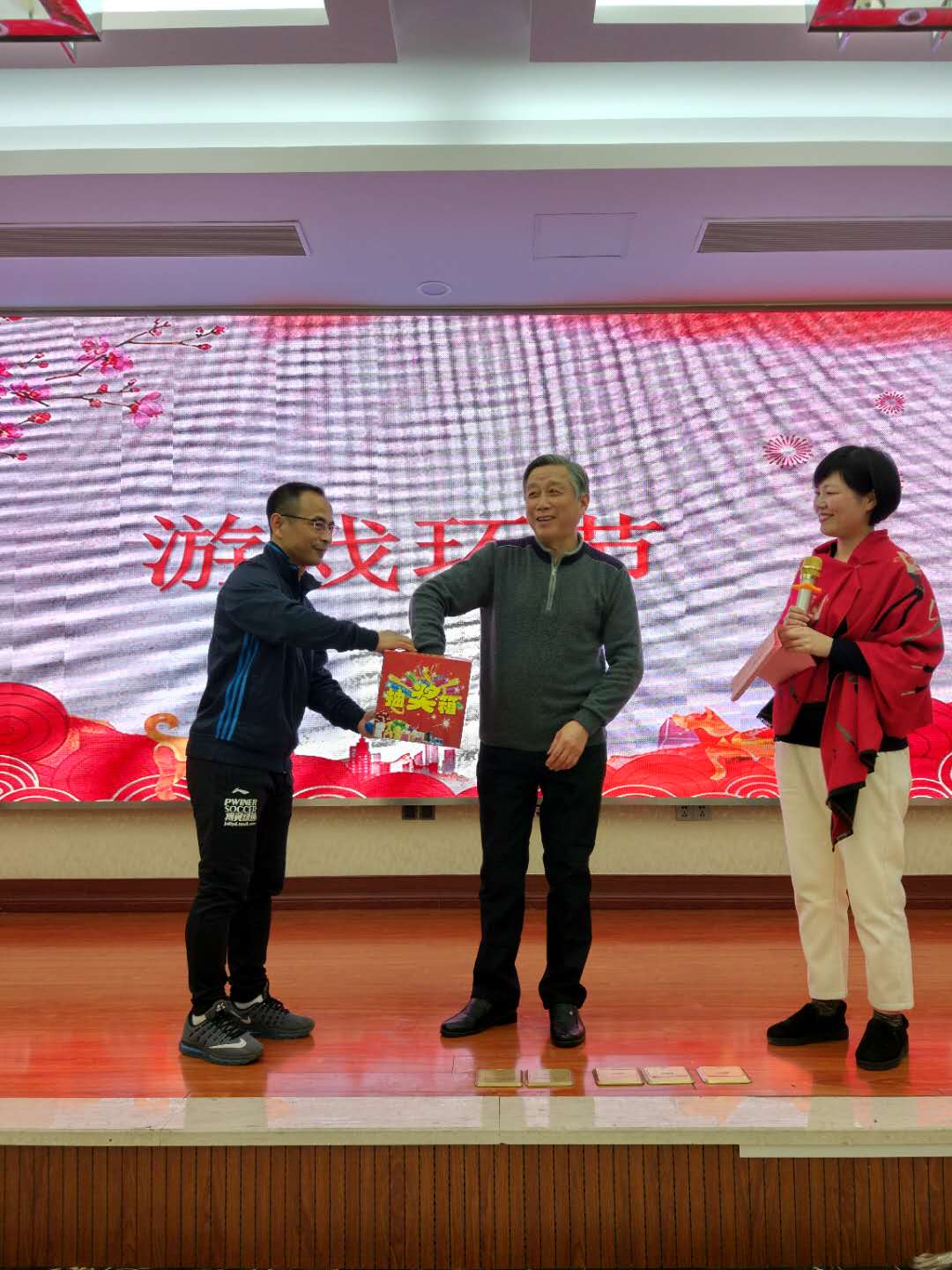 足球队老克勒,老克勒足球队扬州比赛