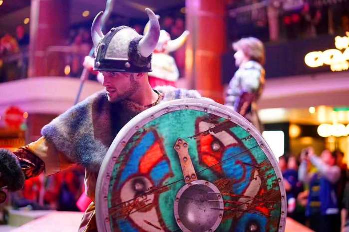 莲二爷美轮环邮——11姑娘的皇家海洋量子号公海飘荡日志