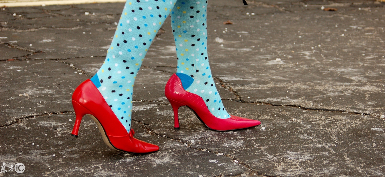 卖袜子生意最好的方法,卖袜子小本生意